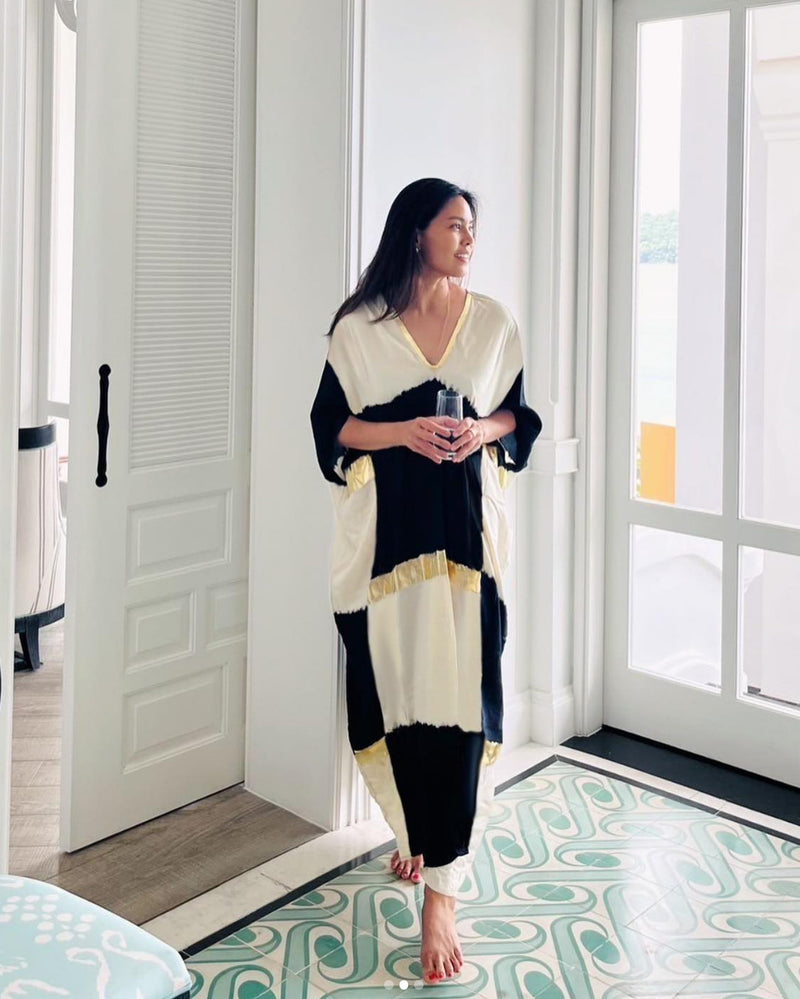 Women Gold Square Block V Neck Kaftan
