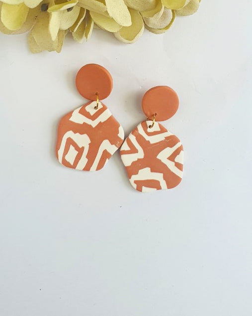 Graphic Inka Brown Earrings