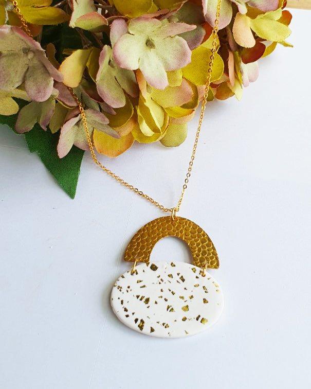 White and Gold Oval Necklace