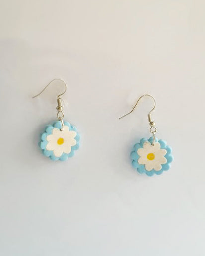 Daisy Scallop Drop Earrings