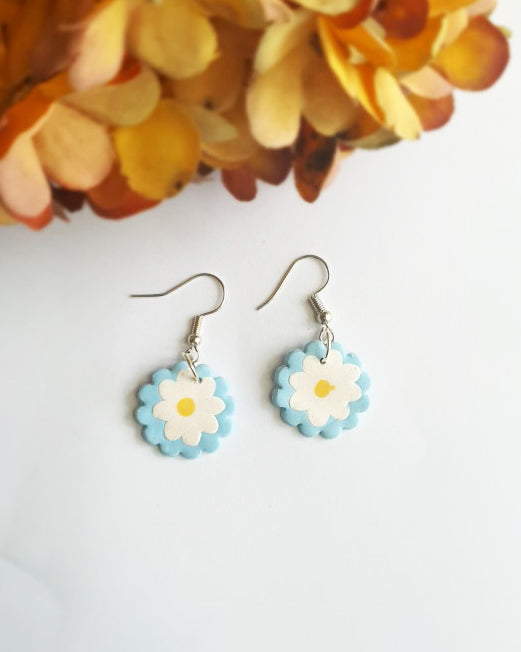 Daisy Scallop Drop Earrings