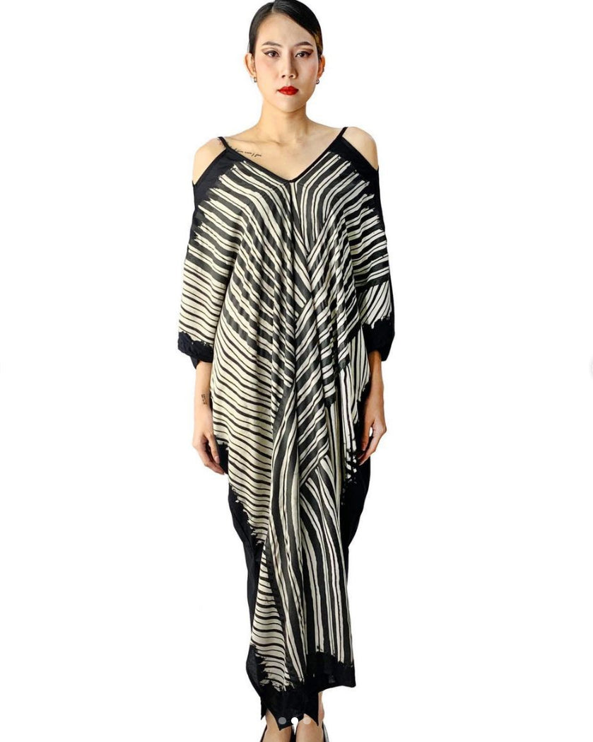 Women Shoulder Batik Lines Kaftan